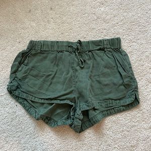 XS Green Abbeline Dress Shorts